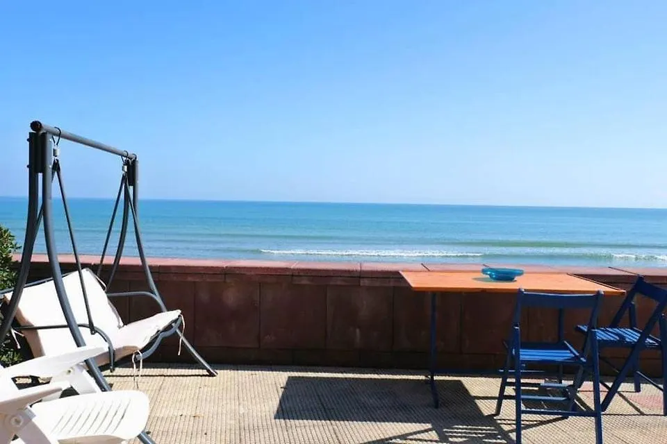 Casa La Terrazza - House On The Sea contacts